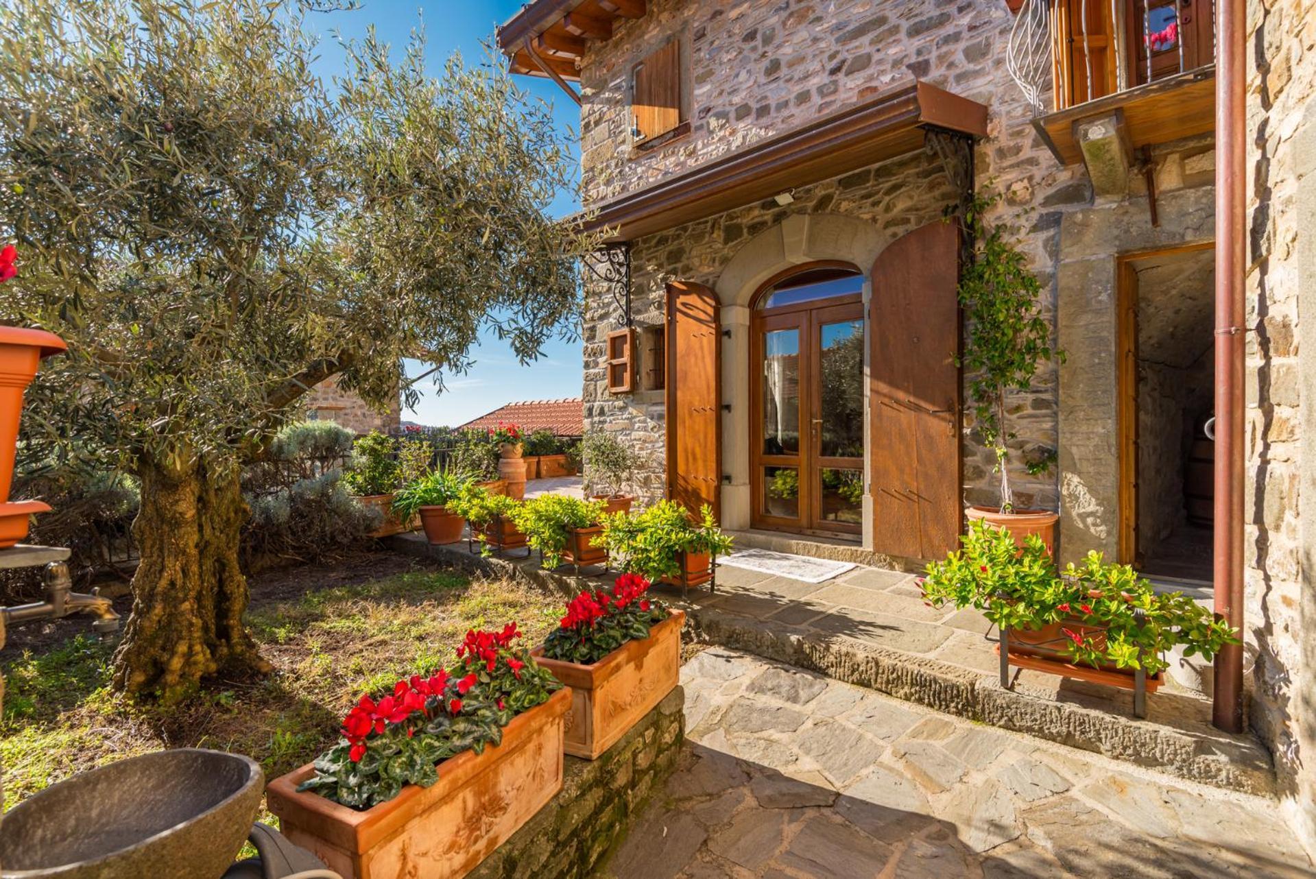 Vivi Luxury Country House Comano  Eksteriør bilde