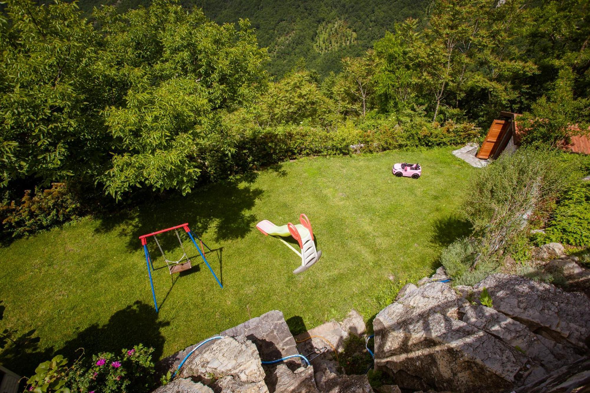 Vivi Luxury Country House Comano  Eksteriør bilde